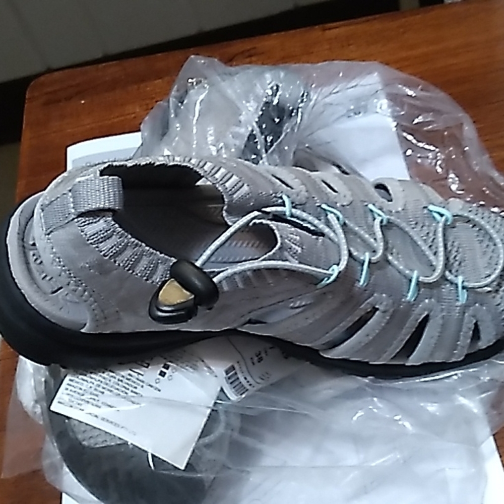Amazon Essentials Size 7